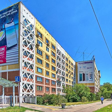 Apartment Near The President'S Park. Orbita-2 阿拉木图 外观 照片